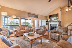 Lakefront Home with Point Venture Golf Access!